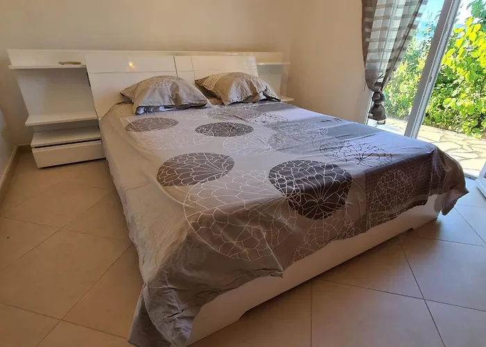 Sonne Der Cote D'azur By Interhome Saint-Raphaël